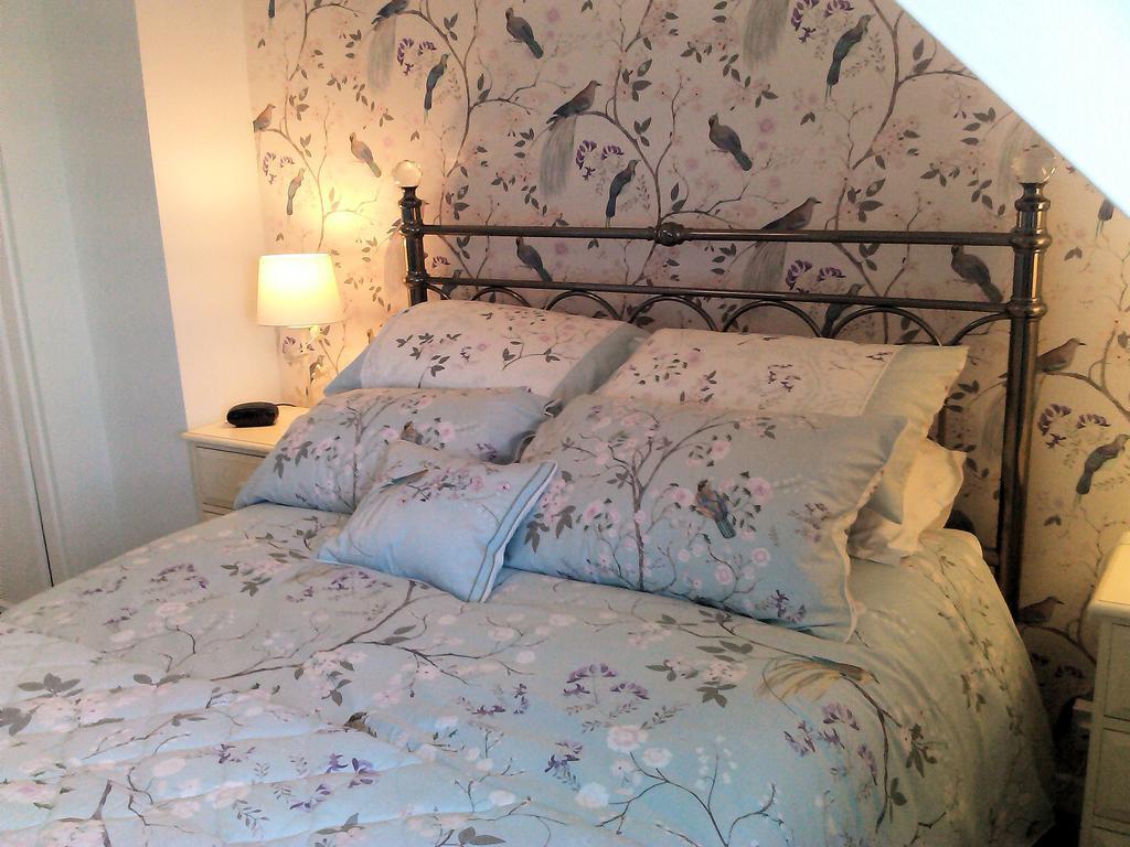 The Old Chapel B&B Lostwithiel Room photo