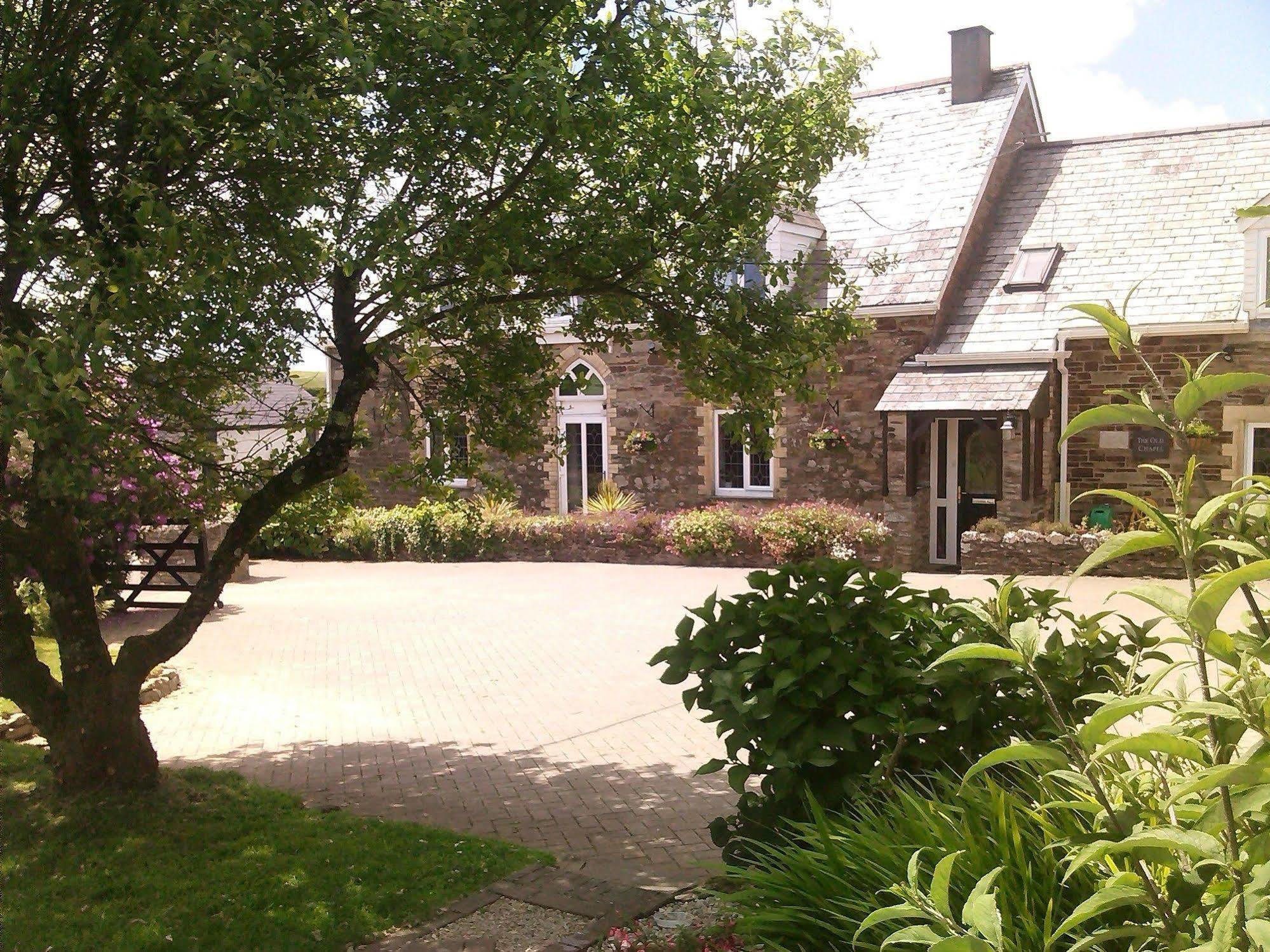 The Old Chapel B&B Lostwithiel Exterior photo